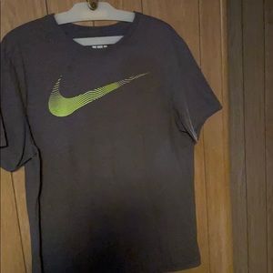 Nike tshirt